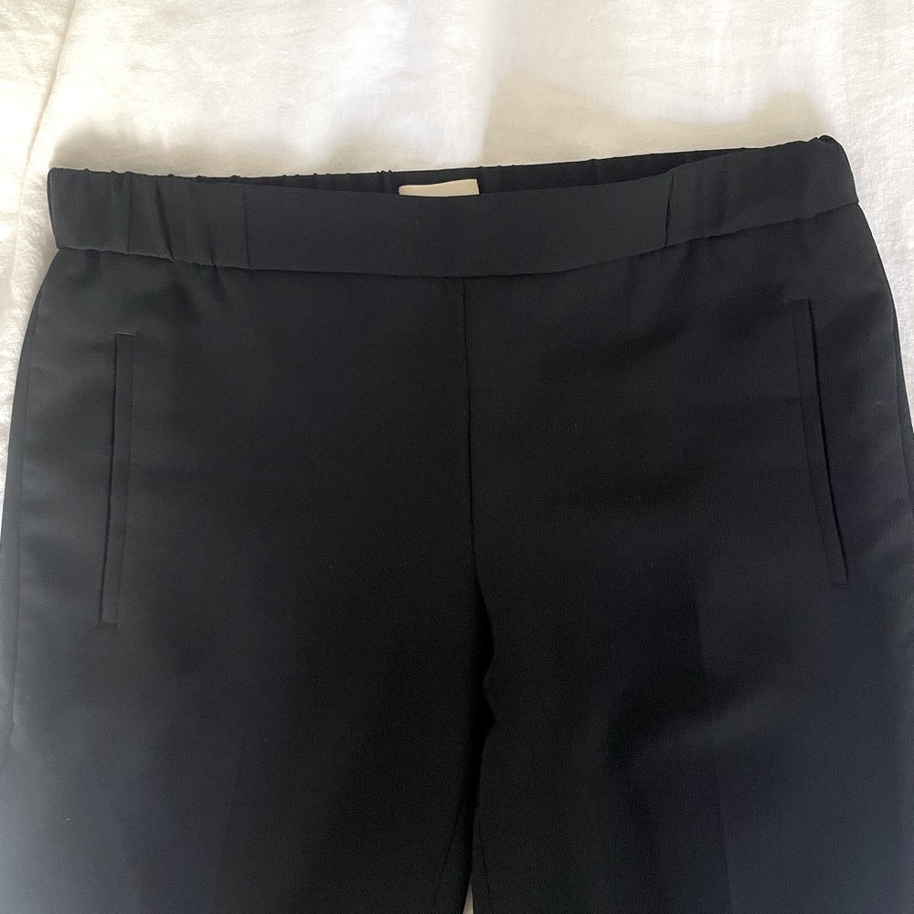 Aritzia Wilfred Darontal Pant in Black. Size 8 - Picture 5 of 8